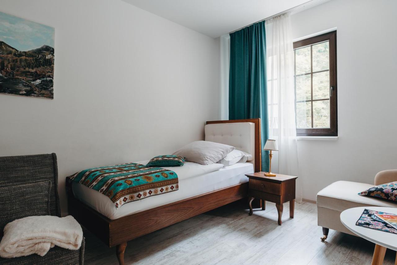 Hotel Kostelski Buk Bihac Bagian luar foto